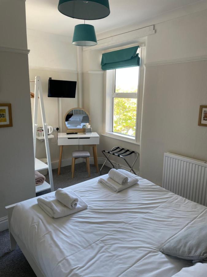 Hayward'S At The Grasmere Keynsham Ngoại thất bức ảnh