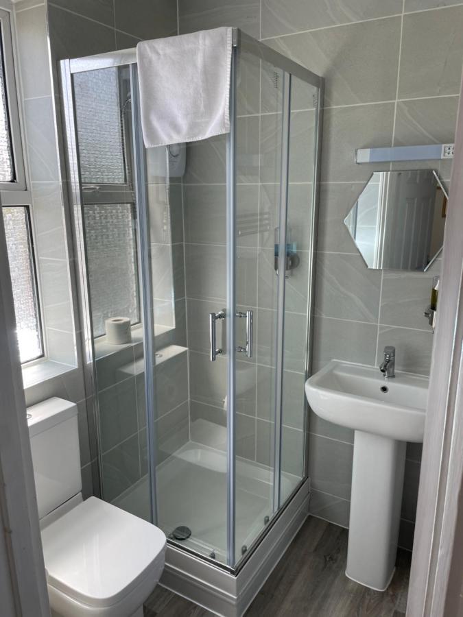 Hayward'S At The Grasmere Keynsham Ngoại thất bức ảnh