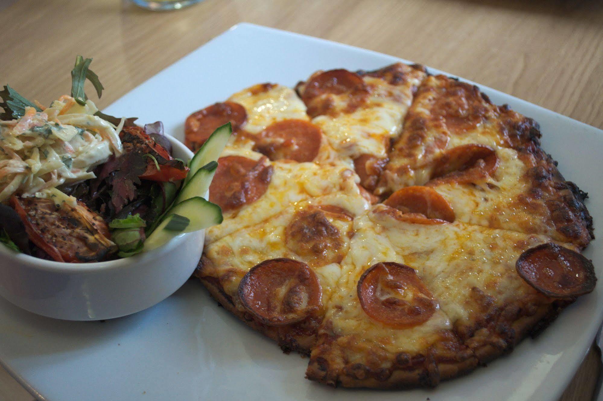 Hayward'S At The Grasmere Keynsham Ngoại thất bức ảnh