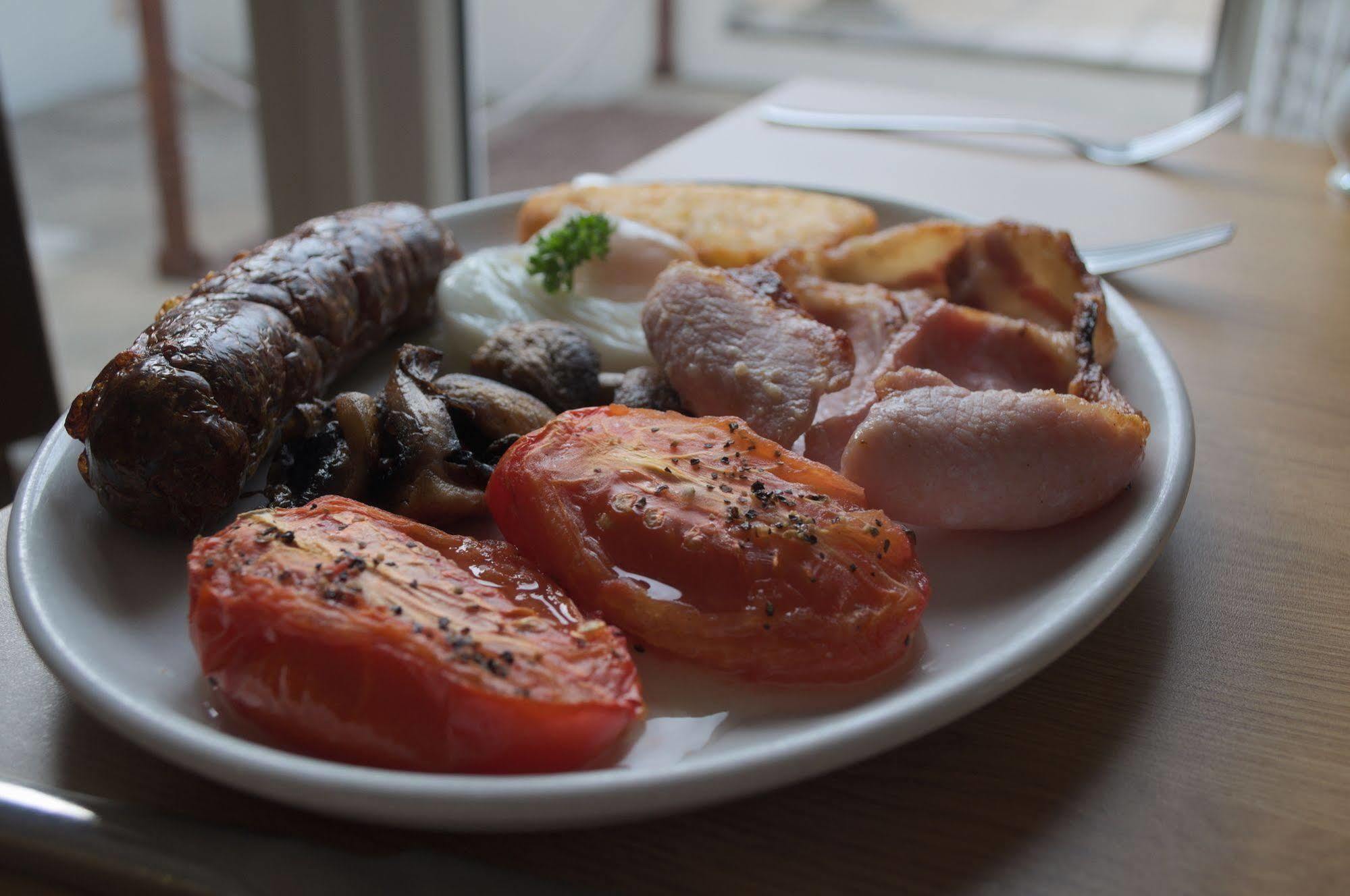 Hayward'S At The Grasmere Keynsham Ngoại thất bức ảnh